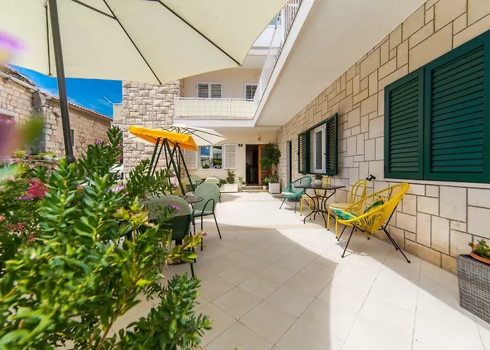 Apartmani Ujdur
