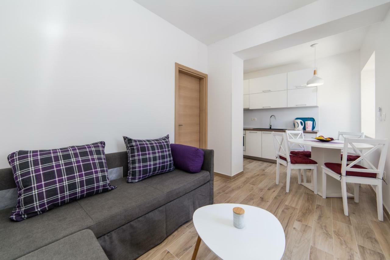 Ujdur Apartamento